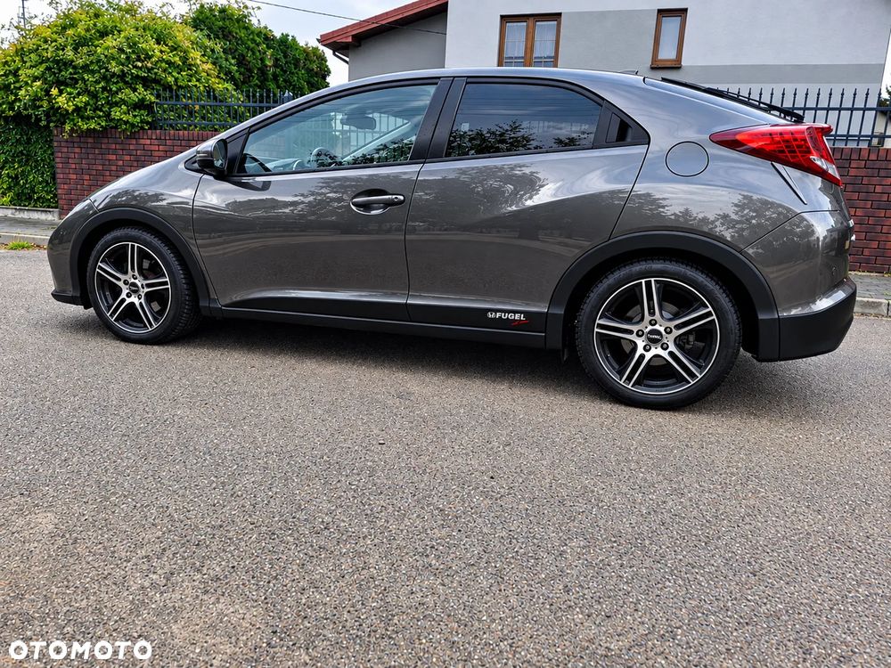 Honda Civic 2013 photo 2