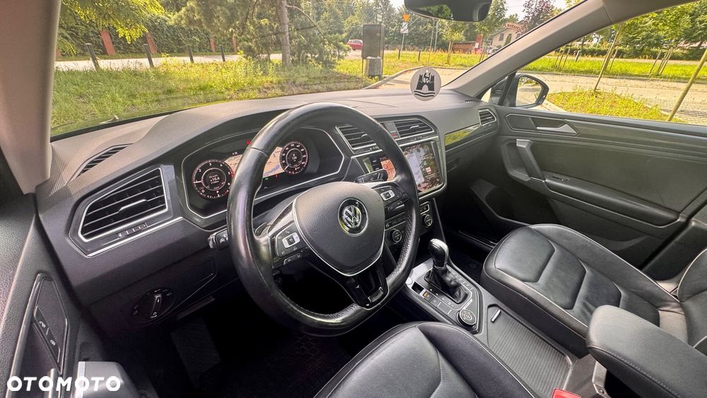 Volkswagen Tiguan 2.0 TDI SCR 4MOTION DSG Highline - 32