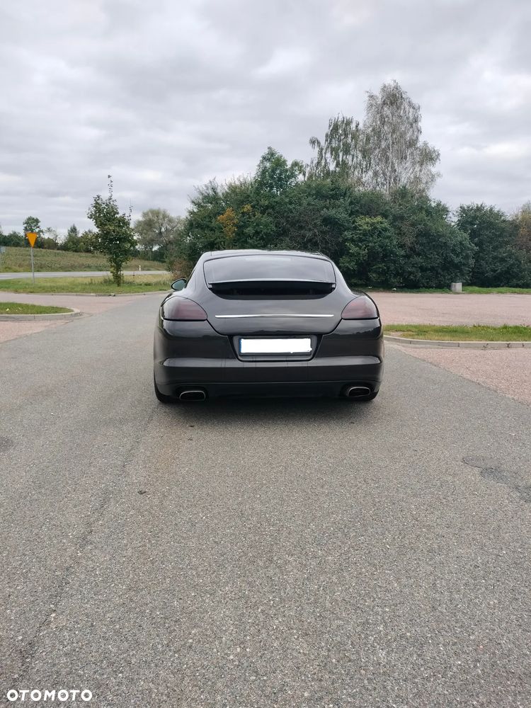 Porsche Panamera 4S - 4