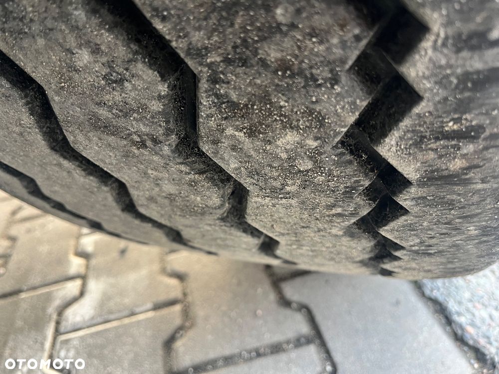 Schmitz Cargobull SCB / Podkontenerowa / pod kontenerowa / 20" 2x20" 40" / super stan / opony 70% / 2 osie podnoszone / mało używana - 10