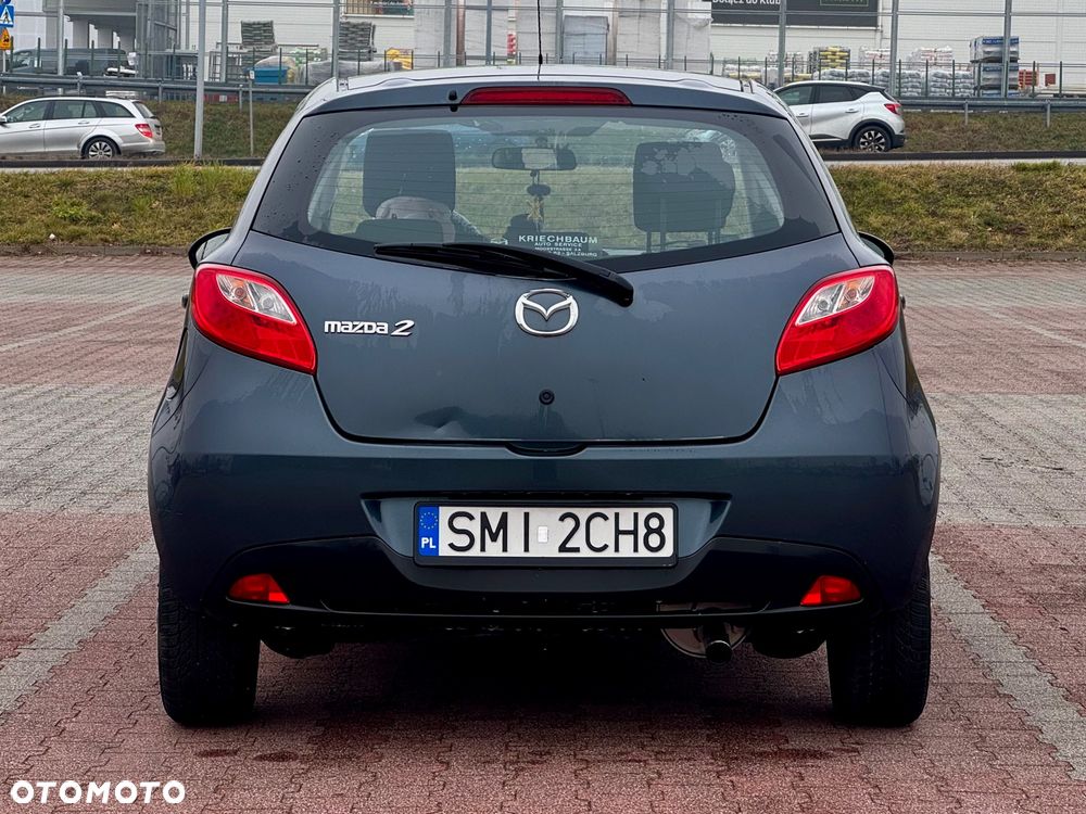 Mazda 2 - 7