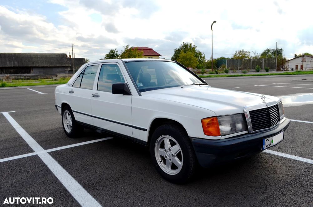 Mercedes-Benz 190 - 4