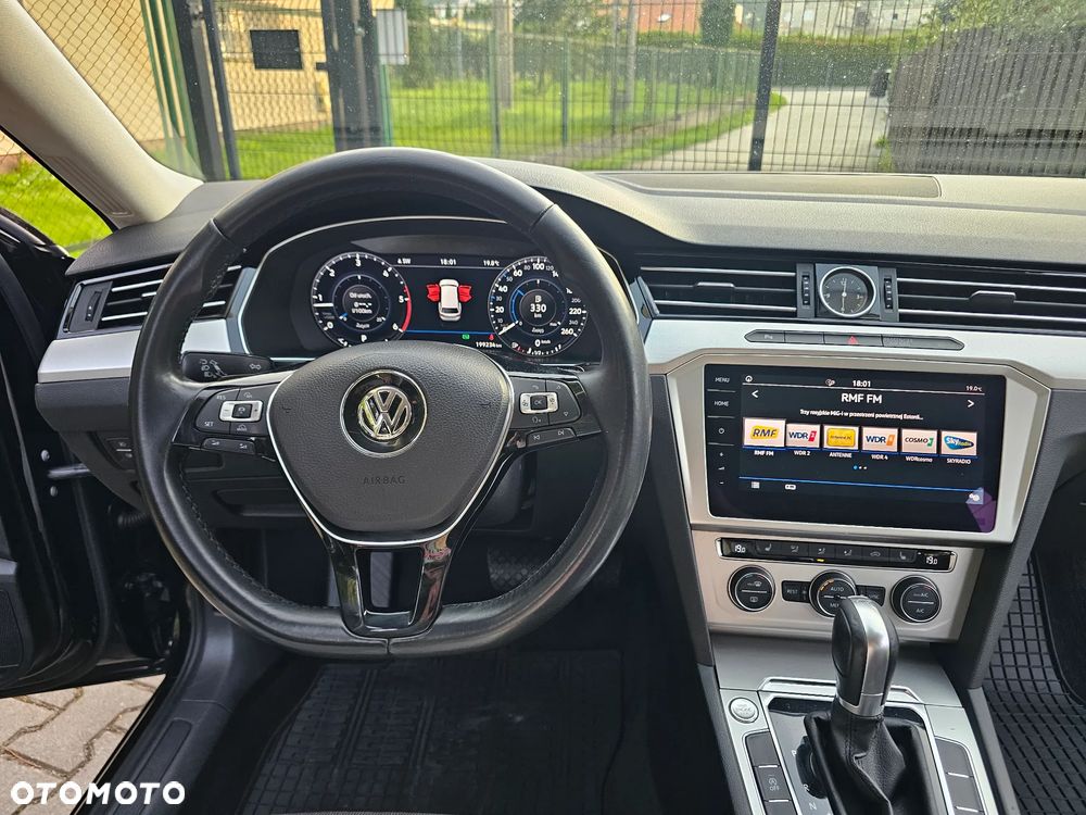 Volkswagen Passat 2.0 TDI BMT Comfortline DSG - 14