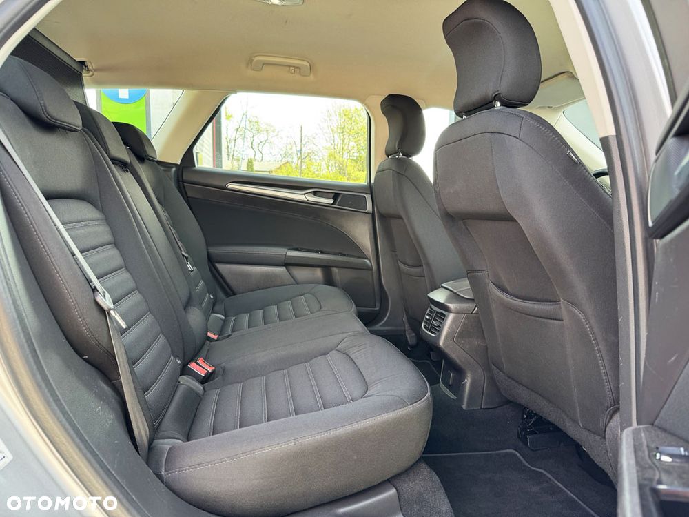 Ford Mondeo 2.0 TDCi STart-Stopp Trend - 32