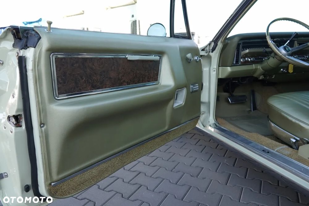 Pontiac Bonneville - 21
