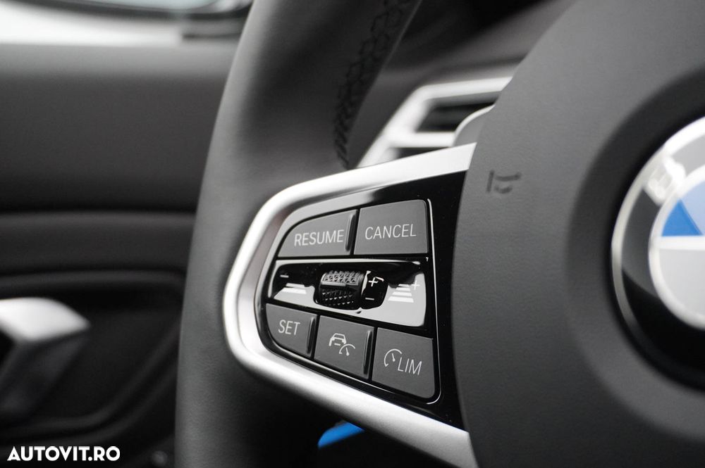 BMW Seria 3 320d xDrive AT MHEV - 24