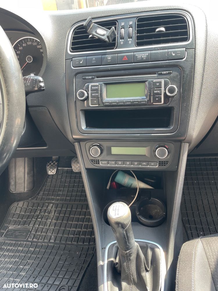 Volkswagen Polo 1.6 TDI CR DPF Comfortline - 12