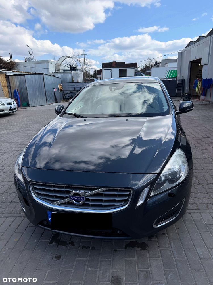 Volvo V60 D3 Geartronic Momentum - 7