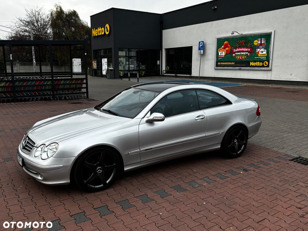 Mercedes-Benz CLK - 8