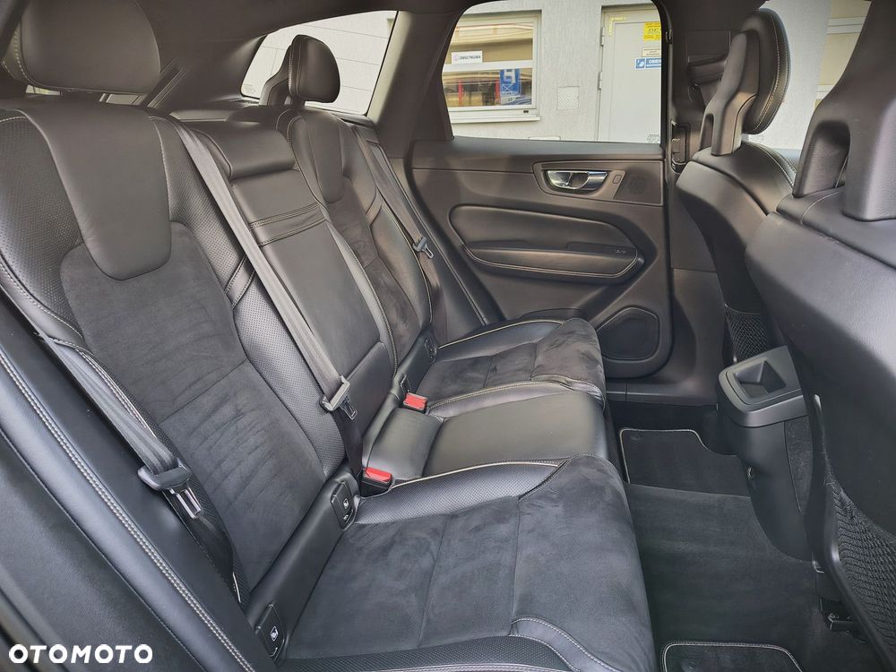 Volvo XC 60 - 22