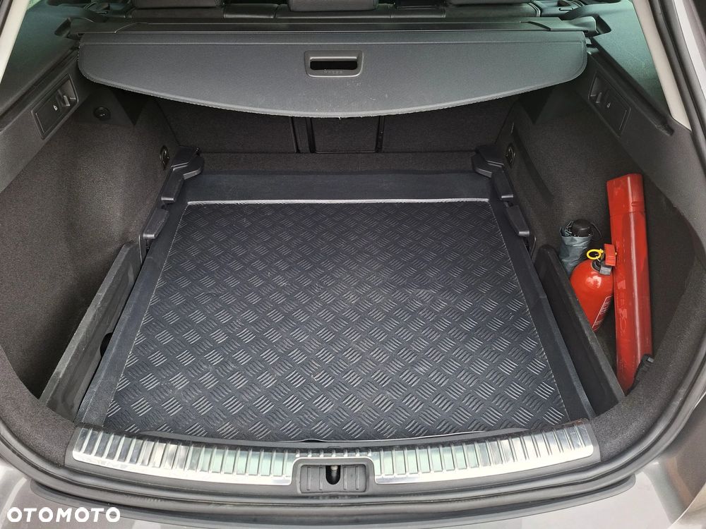 Seat Leon 1.6 TDI ECOMOTIVE Reference S&S - 23