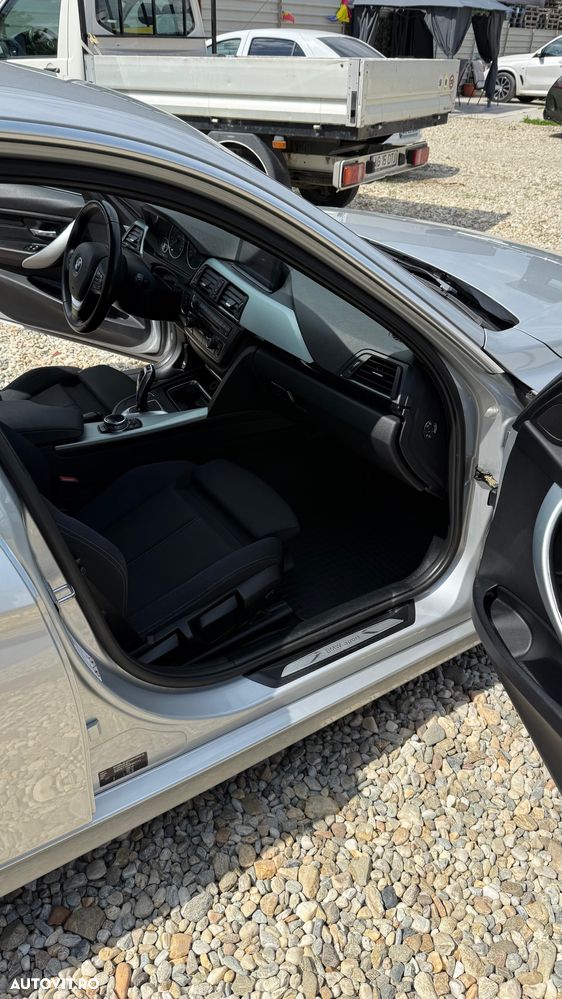 BMW Seria 3 320d Efficient Dynamic Edition Sport-Aut. - 8