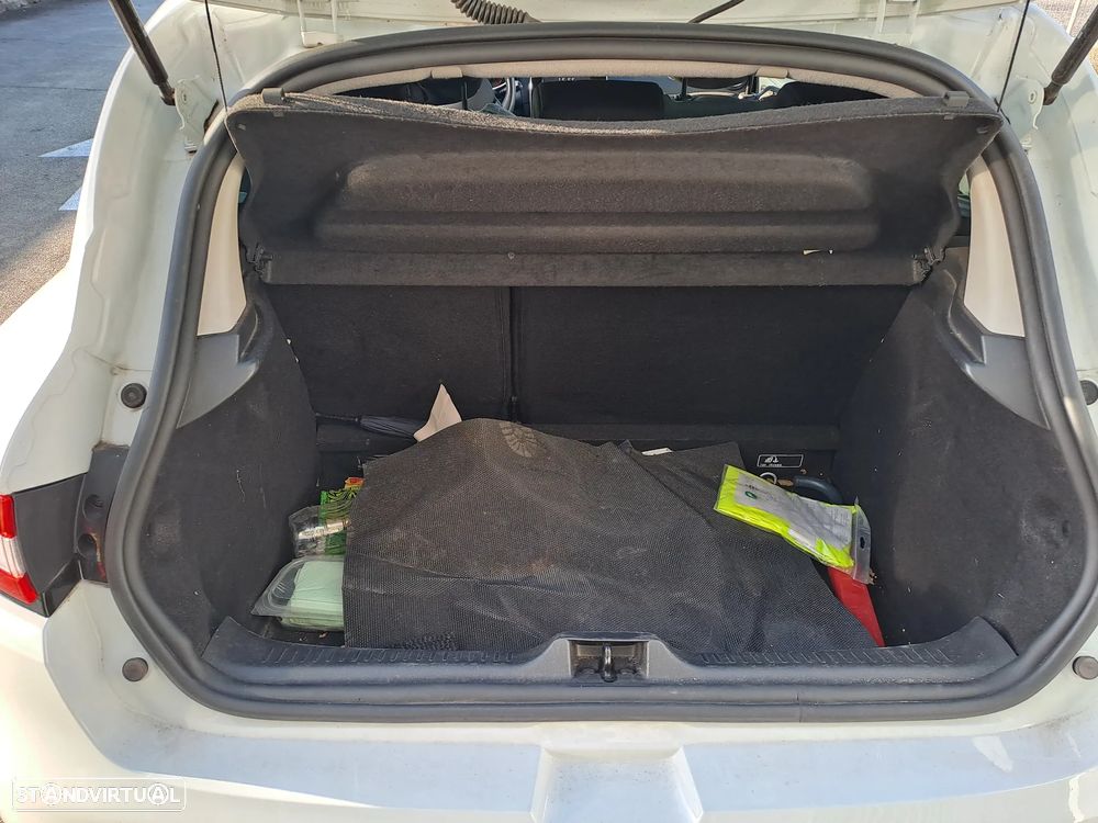 Renault Clio 0.9 TCE Limited - 18