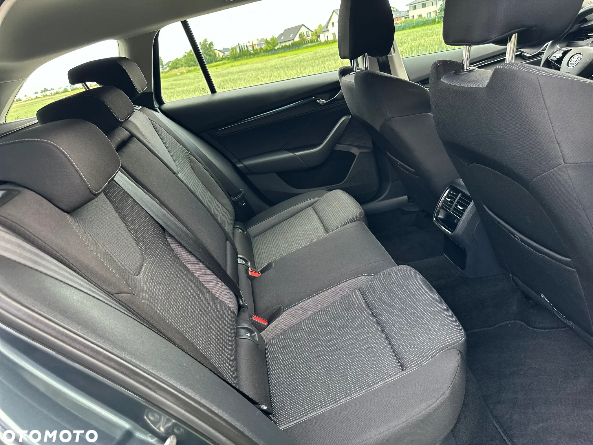 Skoda Octavia 1.5 TSI ACT Ambition - 10
