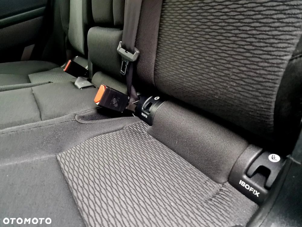 Land Rover Discovery Sport 2.0 TD4 HSE 129g - 35