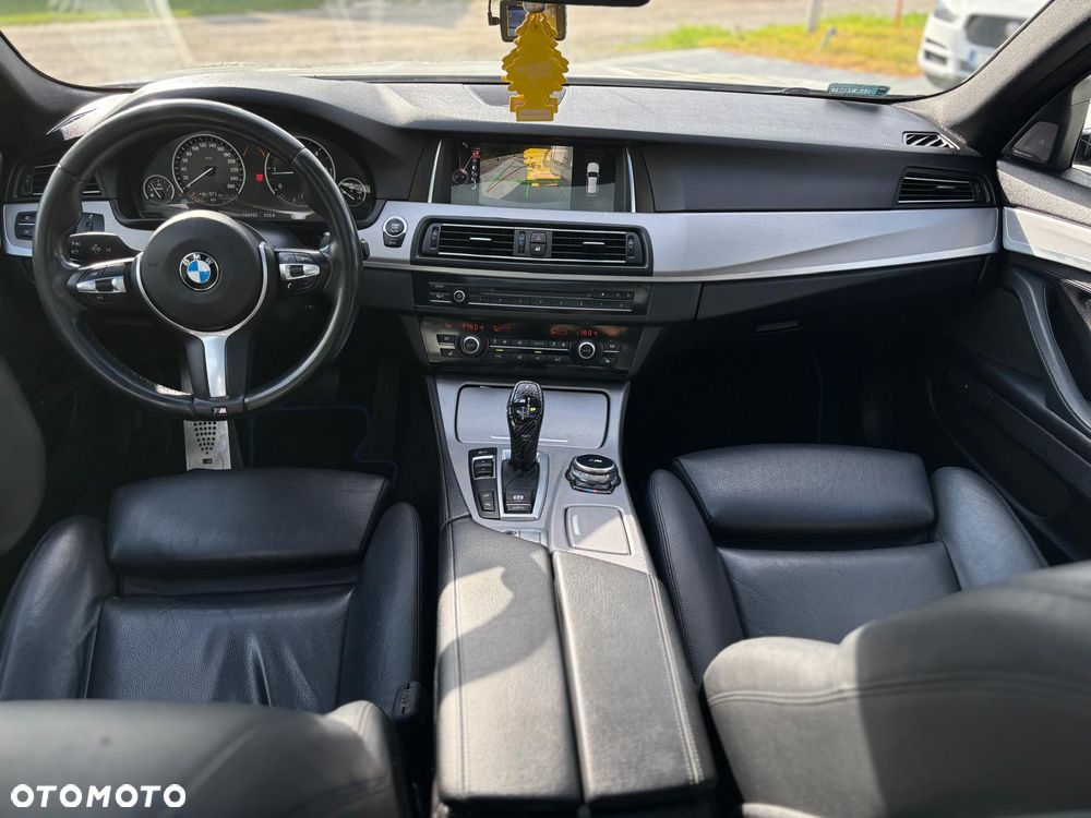 BMW Seria 5 520d M Sport - 24