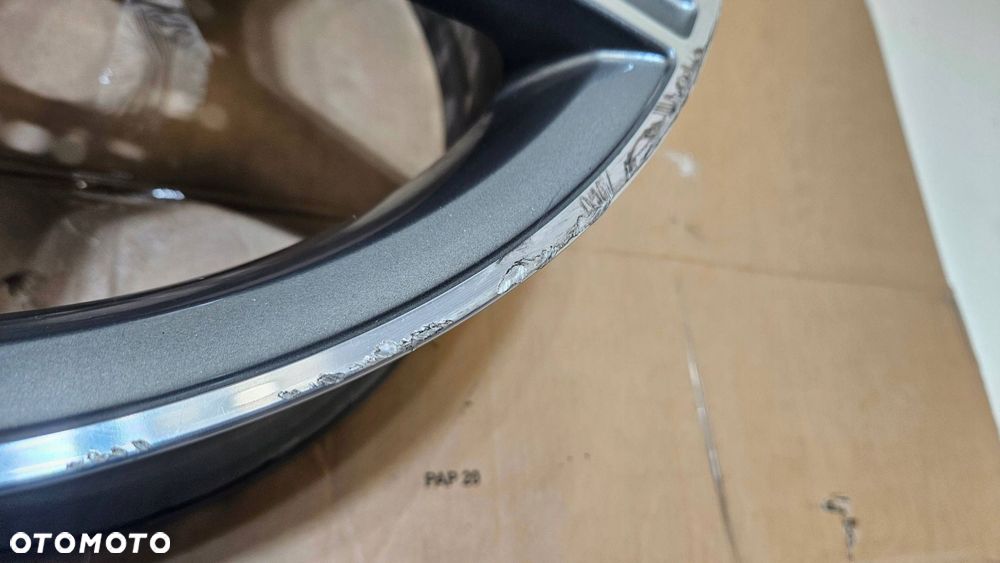 felga aluminiowa mercedes c-klasa w205 amg 18'' 8,5j et49 5x112 a2054011200 - 3