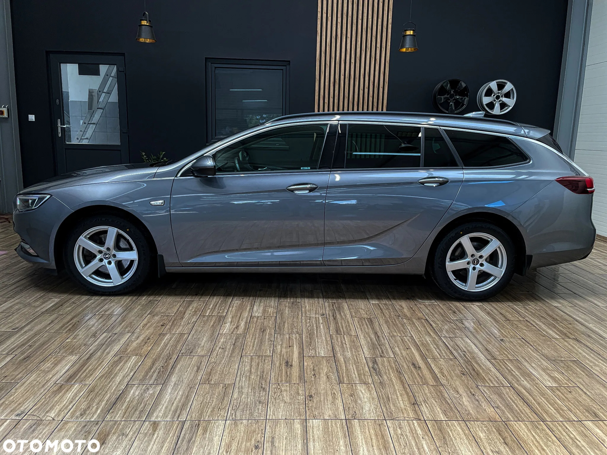 Opel Insignia 1.6 CDTI Enjoy S&S - 10