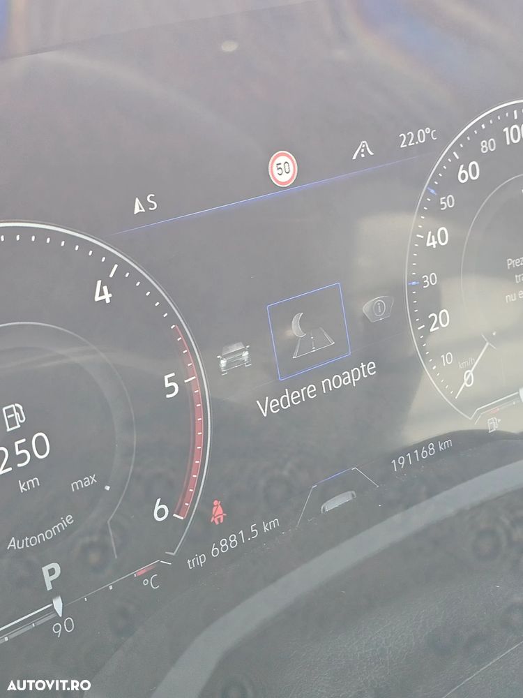 Volkswagen Touareg V6 TDI R-Style - 11
