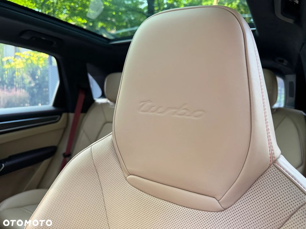 Porsche Cayenne - 18