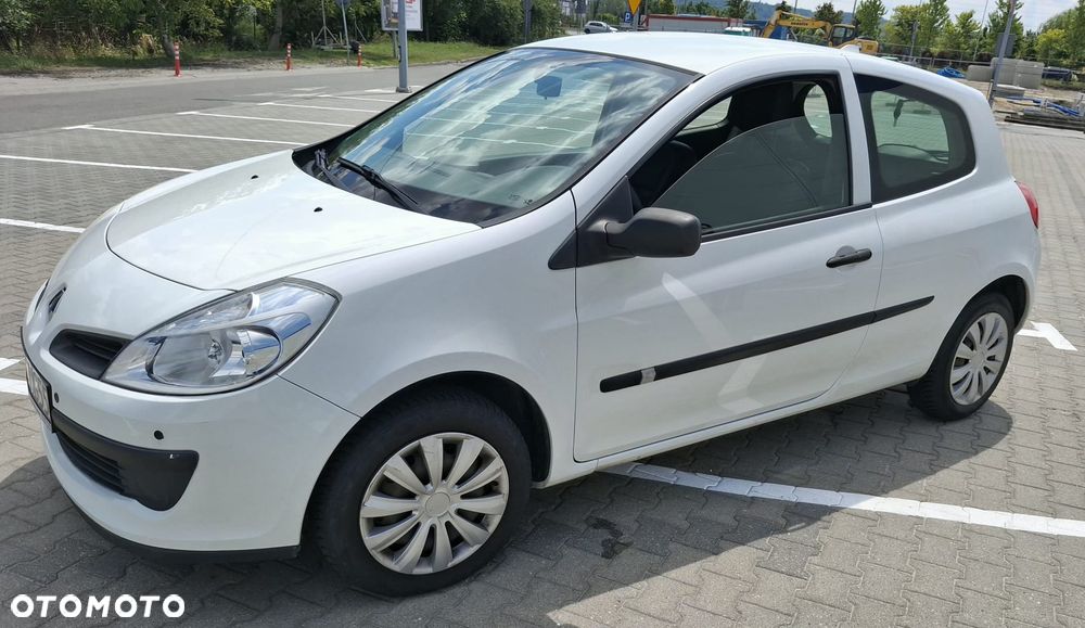 Renault Clio 1.2 16V Authentique - 5
