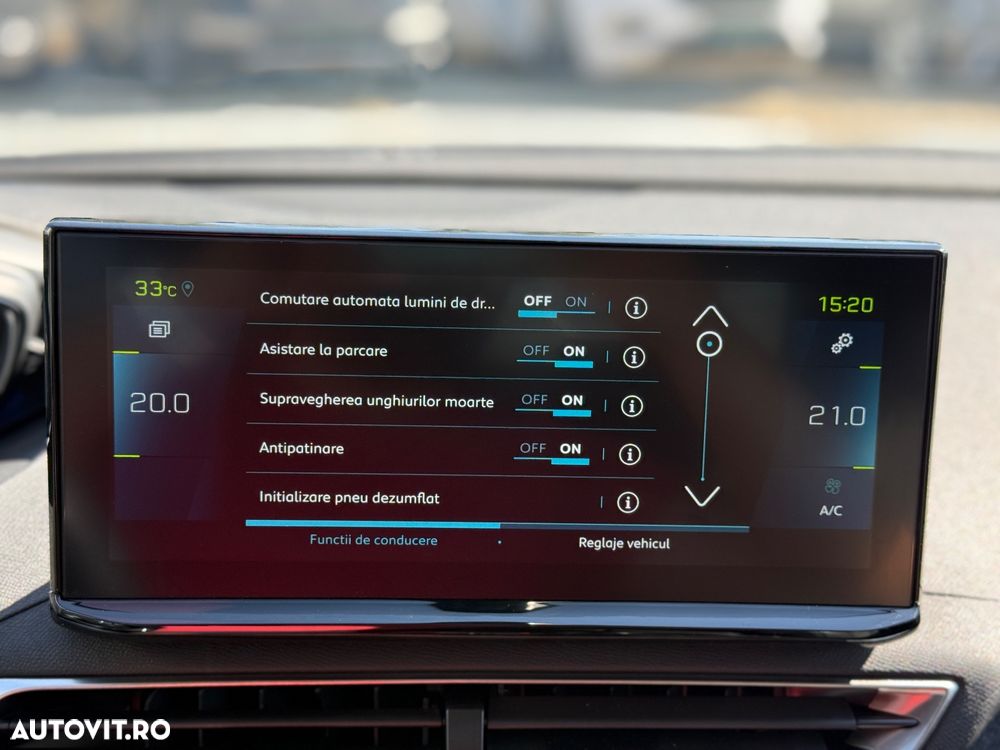 Peugeot 3008 Hybrid 225 e-EAT8 Allure Pack - 16