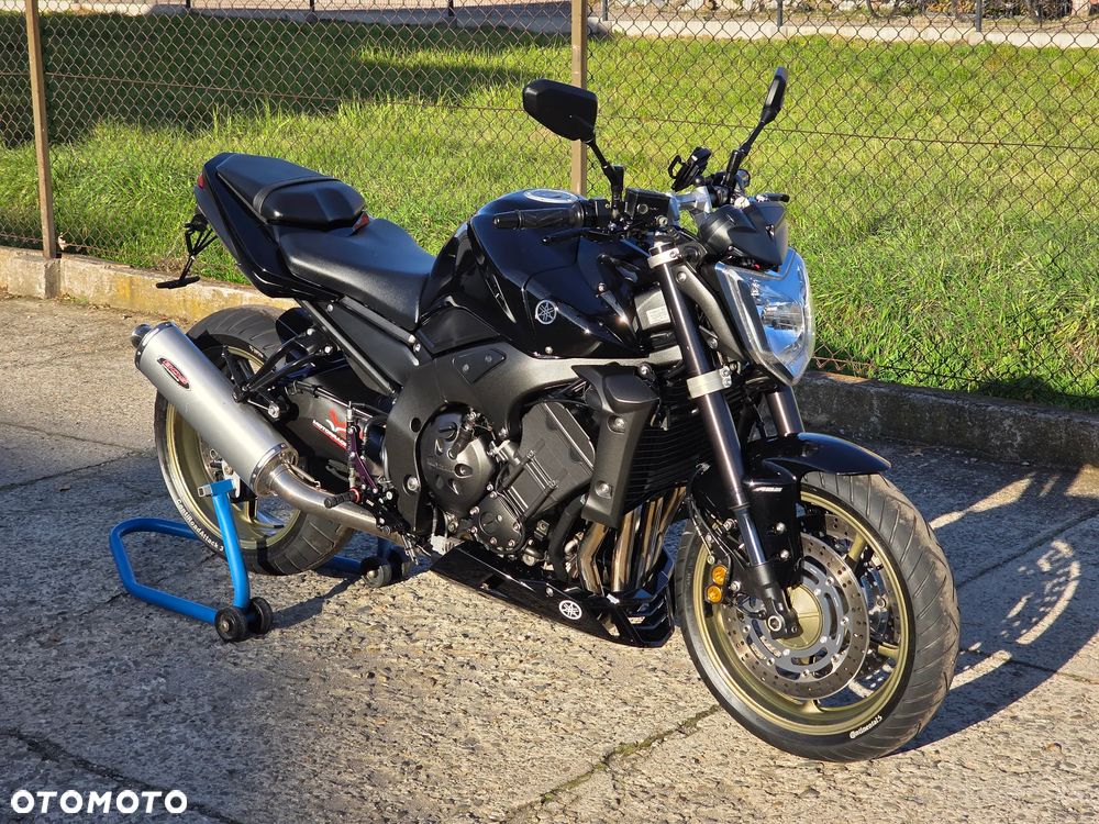 Yamaha FZ - 2