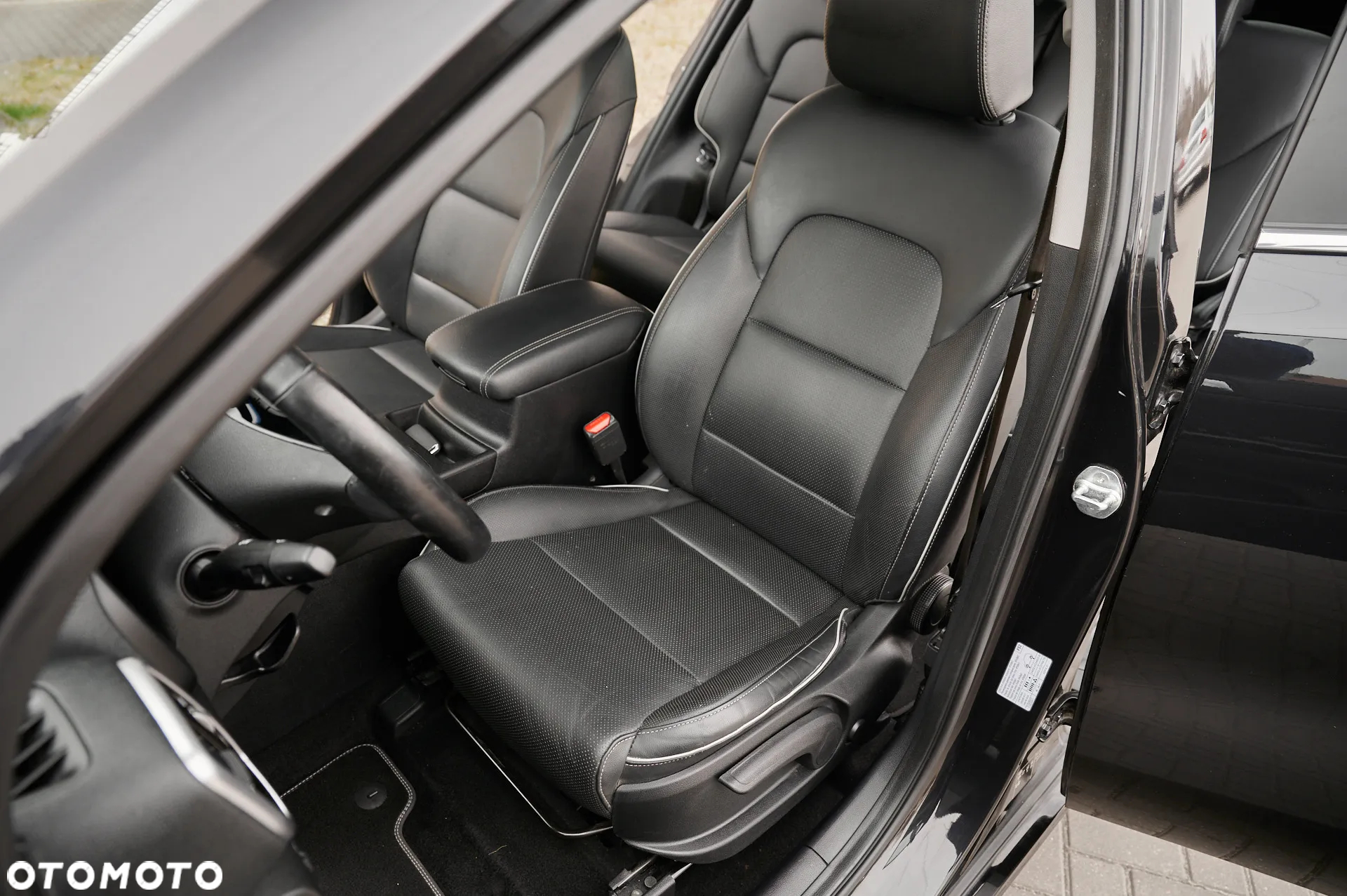 Kia Sportage 1.6 T-GDI 2WD DCT Black Edition - 18