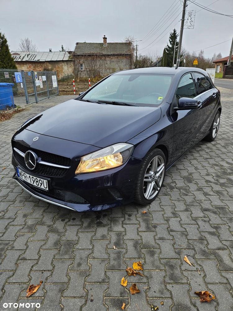 Mercedes-Benz Klasa A ver-220-4matic-7g--dct-urban - 1