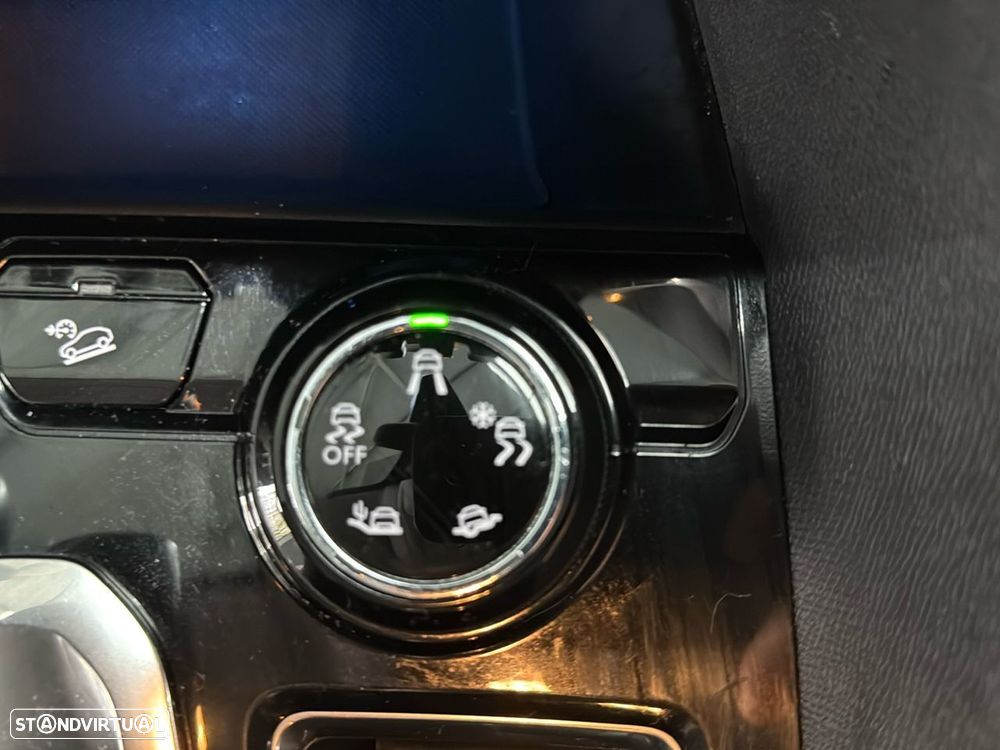 Peugeot 5008 1.5 BlueHDi Allure EAT8 - 24