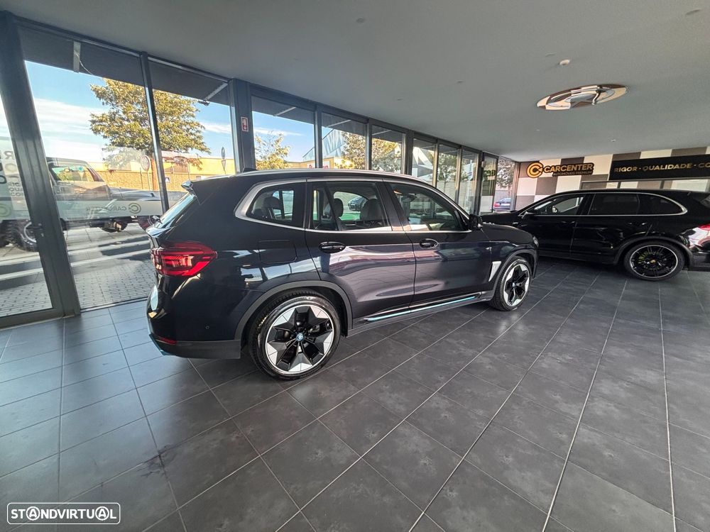 BMW iX3 Inspiring - 14