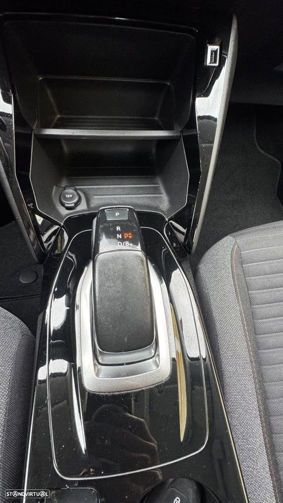 Peugeot e-208 50 kWh Allure - 20