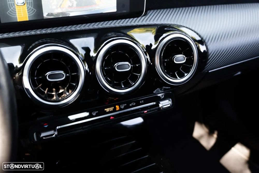 Mercedes-Benz A 180 d Style Plus Aut. - 33