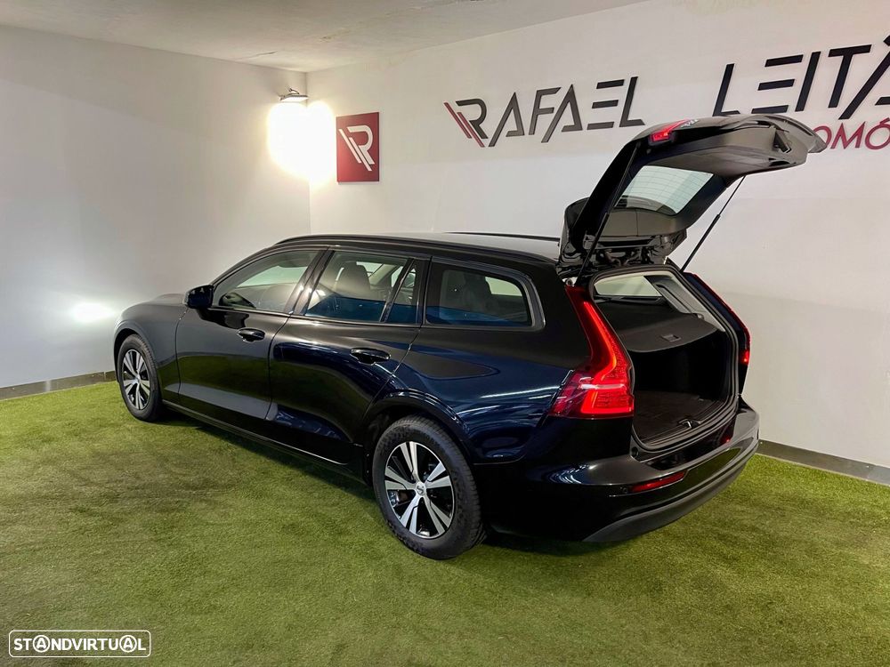 Volvo V60 2.0 D3 Momentum Geartronic - 30