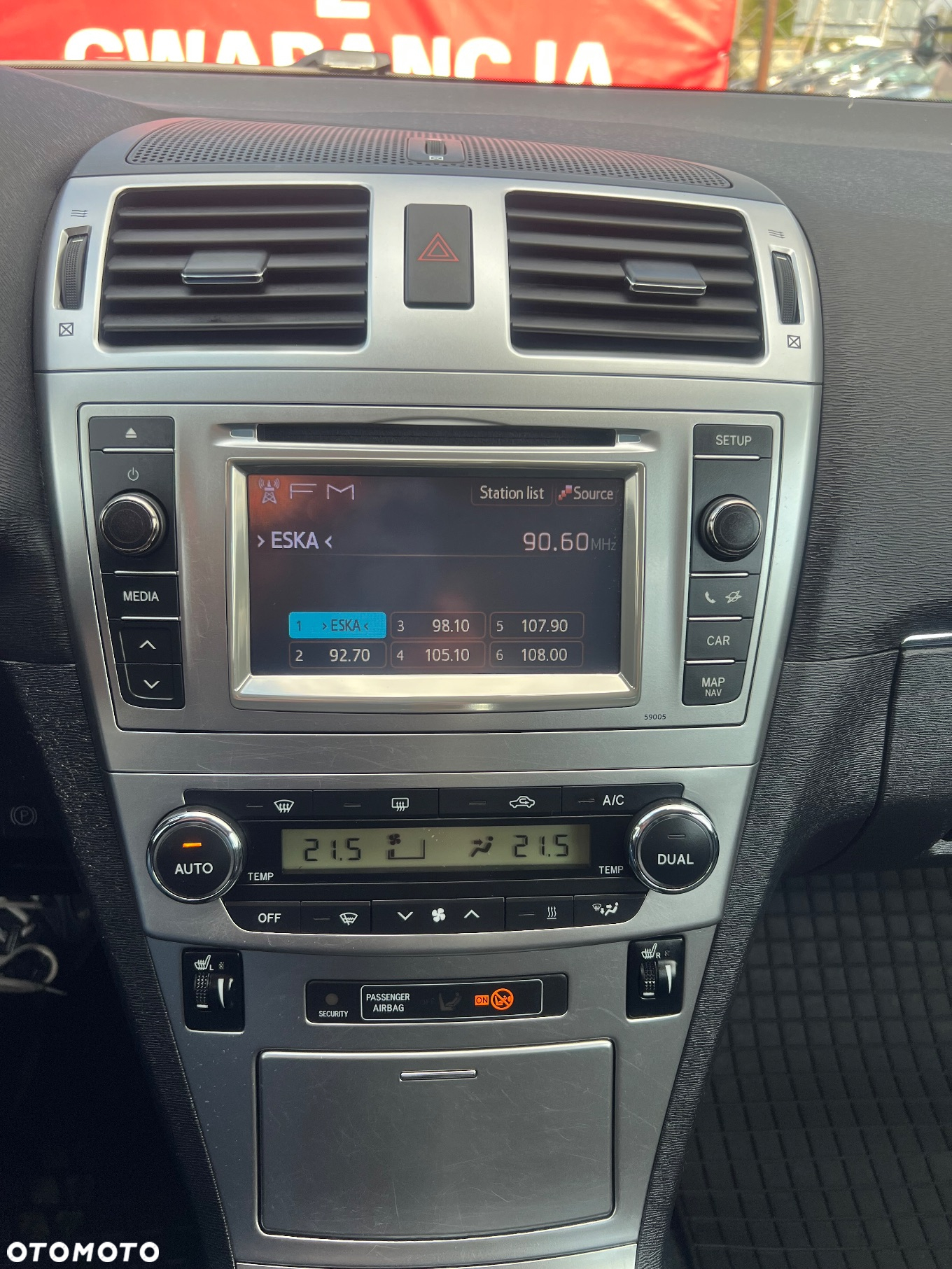 Toyota Avensis 2.0 D-4D Premium - 18