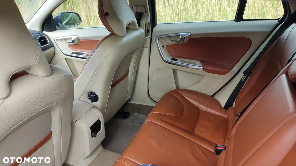 Volvo V60 - 26