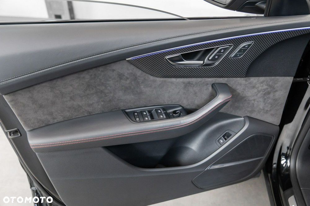 Audi RS Q8 TFSI Quattro Tiptronic - 27