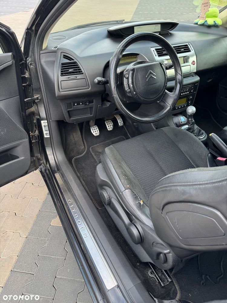 Citroën C4 1.6 16V VTR - 9