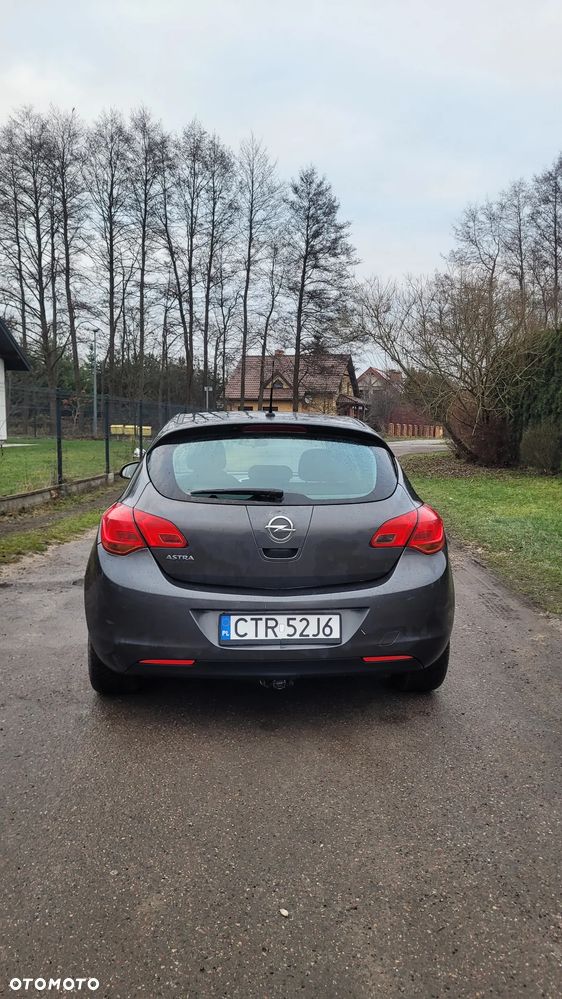 Opel Astra 1.6 Essentia - 2
