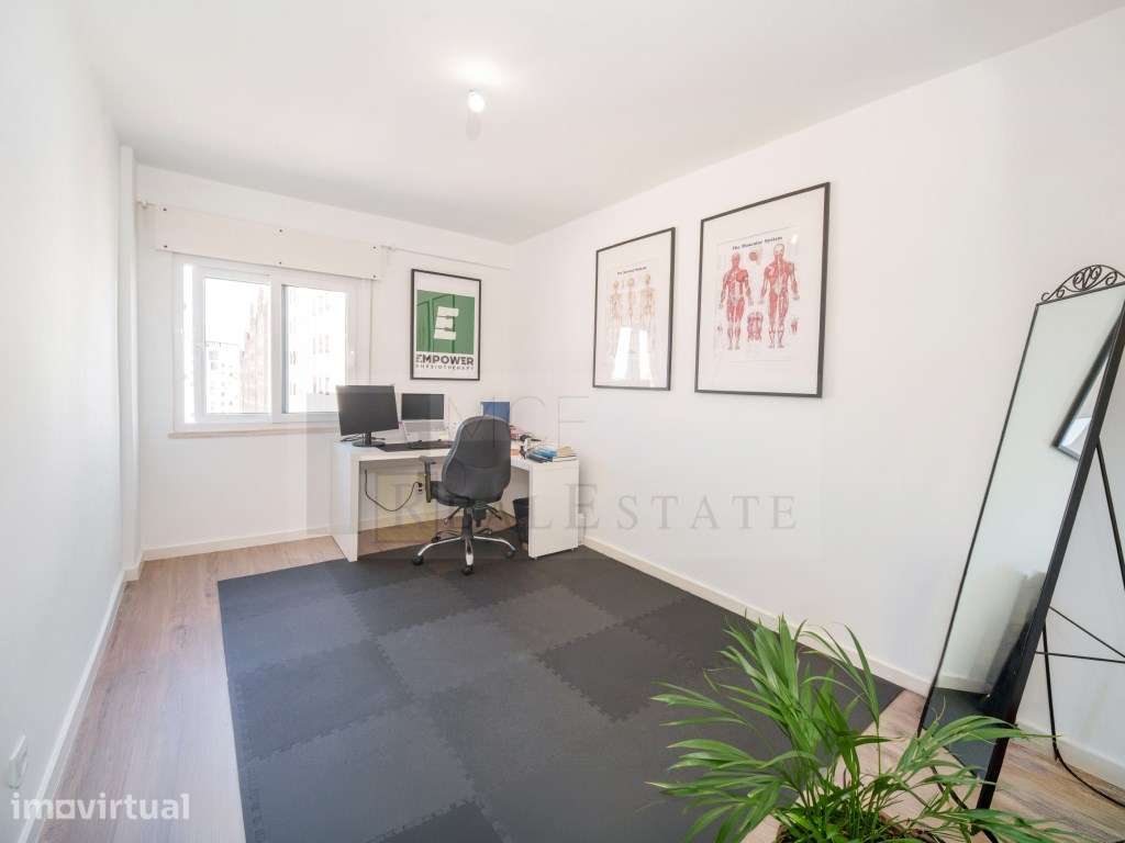 Apartamento T2 - Remodelado, cozinha equipada - Grande imagem: 4/34
