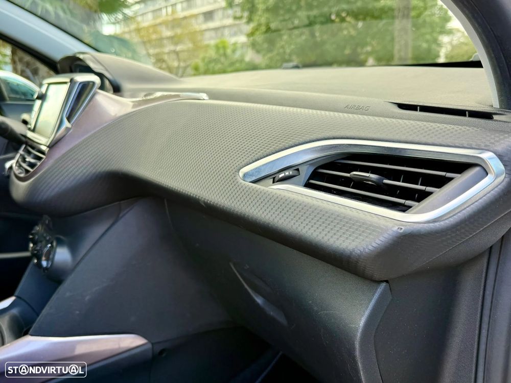 Peugeot 2008 e-HDi FAP 92 STOP & START Style - 31