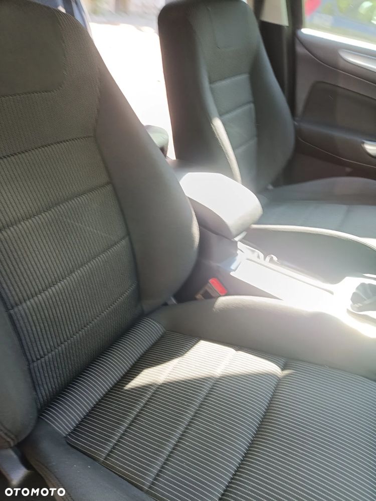 Ford Mondeo 1.6 TDCi ECOnetic Titanium - 3