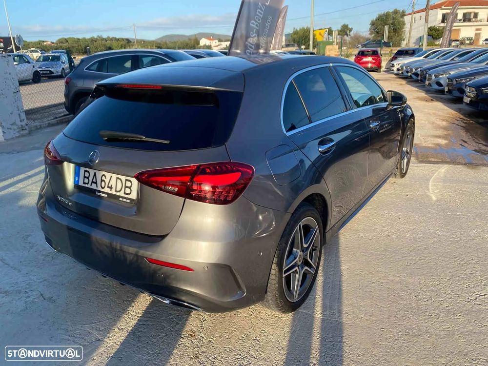 Mercedes-Benz A 250 e AMG Line - 10