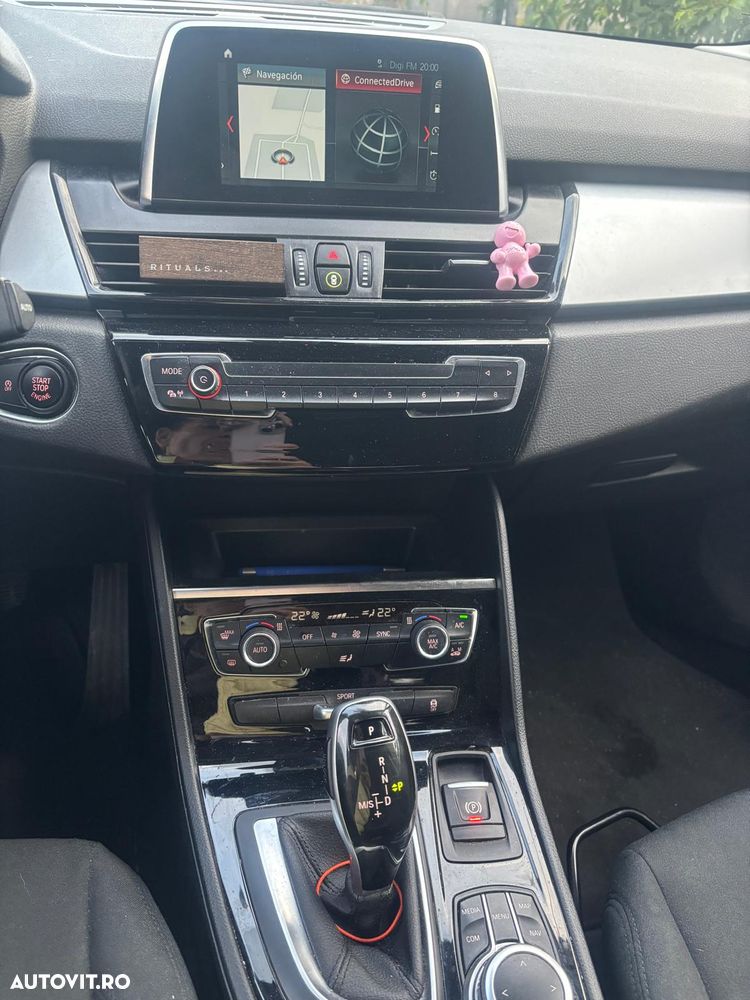 BMW Seria 2 216d Aut. Luxury Line - 2
