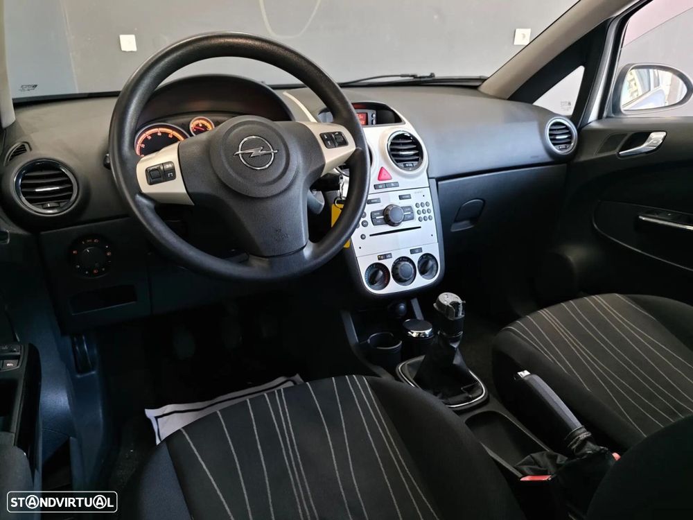 Opel Corsa 1.2 Enjoy - 30