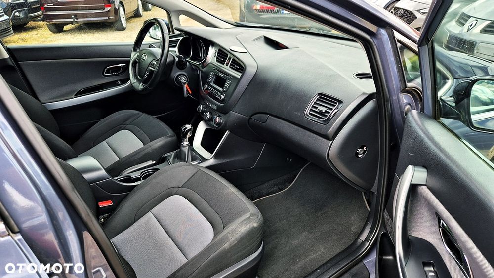Kia Ceed 1.6 GDI Platinum Edition - 36