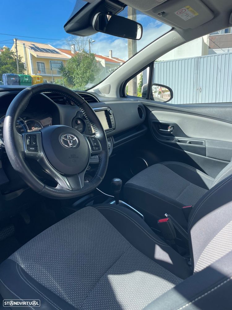 Toyota Yaris - 5