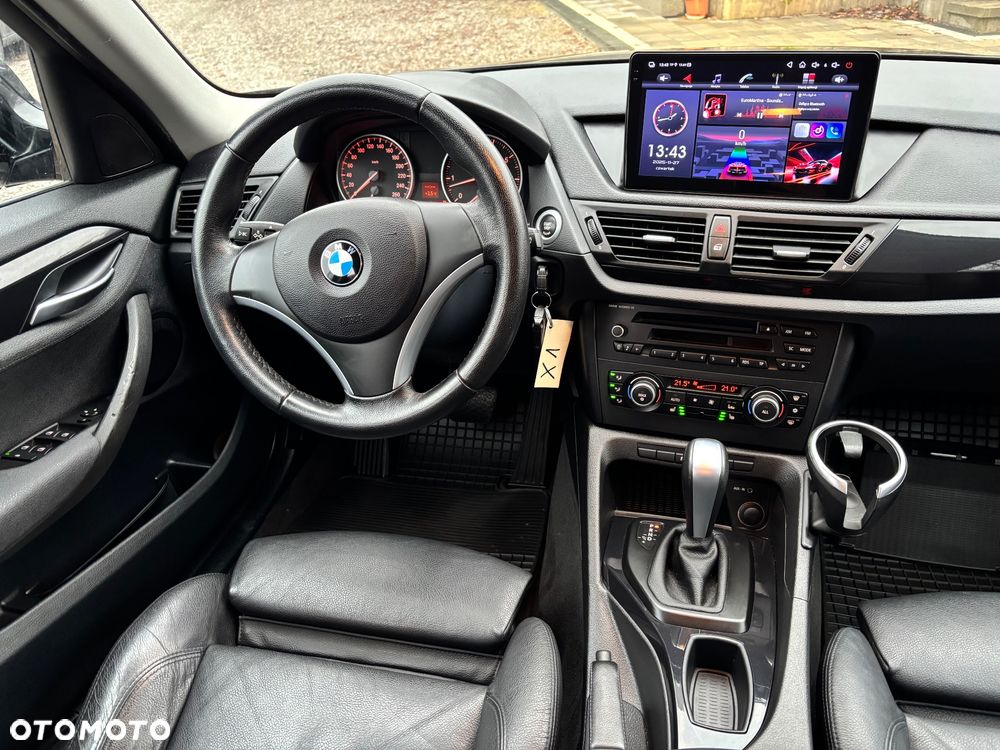 BMW X1 sDrive18i Sport Line - 23