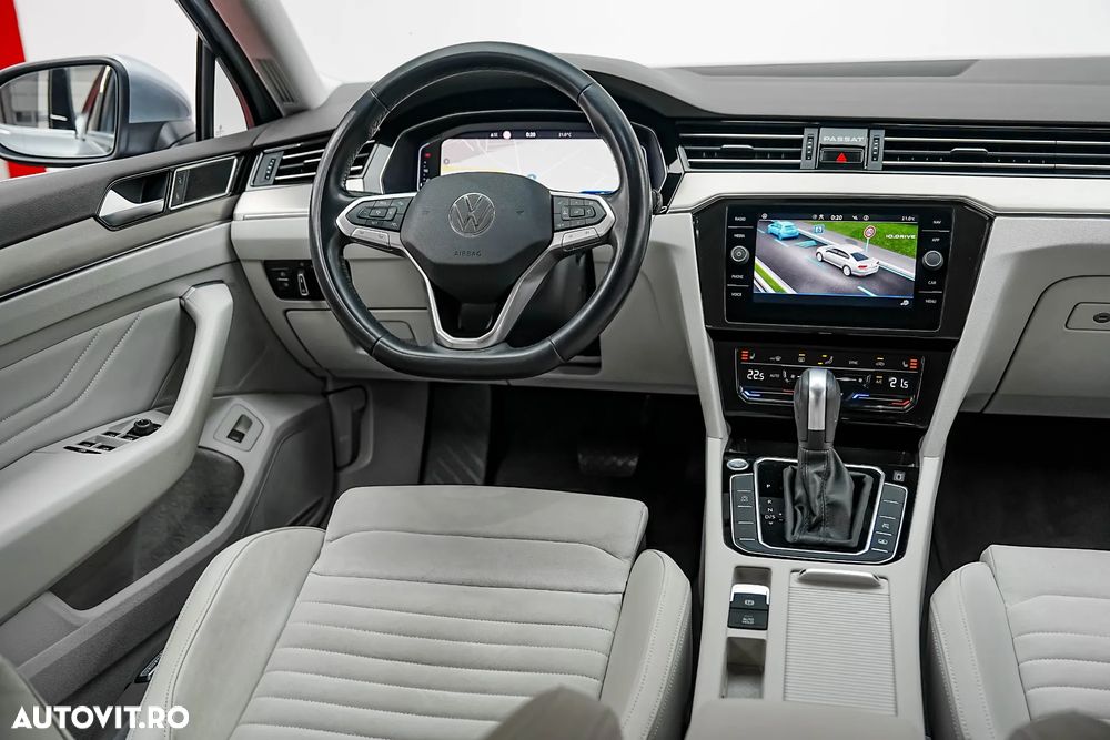 Volkswagen Passat 2.0 TDI DSG Highline - 16