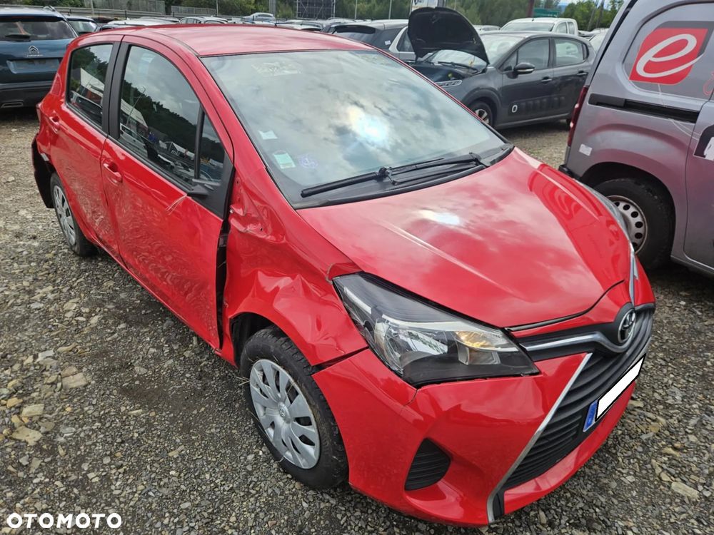 Toyota Yaris 1.0 Premium EU6 - 8